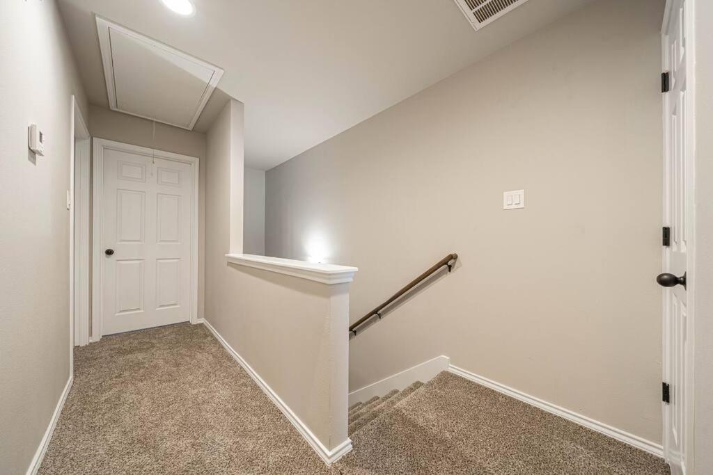 Gorgeous, Brand New 3 Bedrooms Home- Built 2024, Near Seaworld & Lackland Afb San Antonio Exterior photo