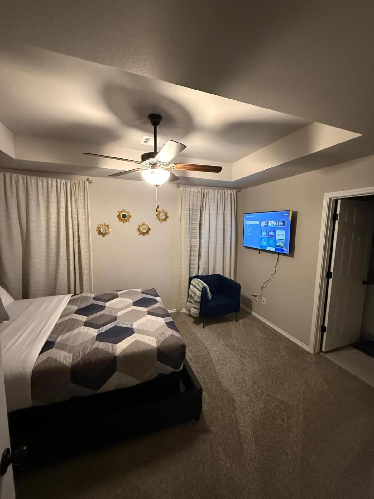 Gorgeous, Brand New 3 Bedrooms Home- Built 2024, Near Seaworld & Lackland Afb San Antonio Exterior photo
