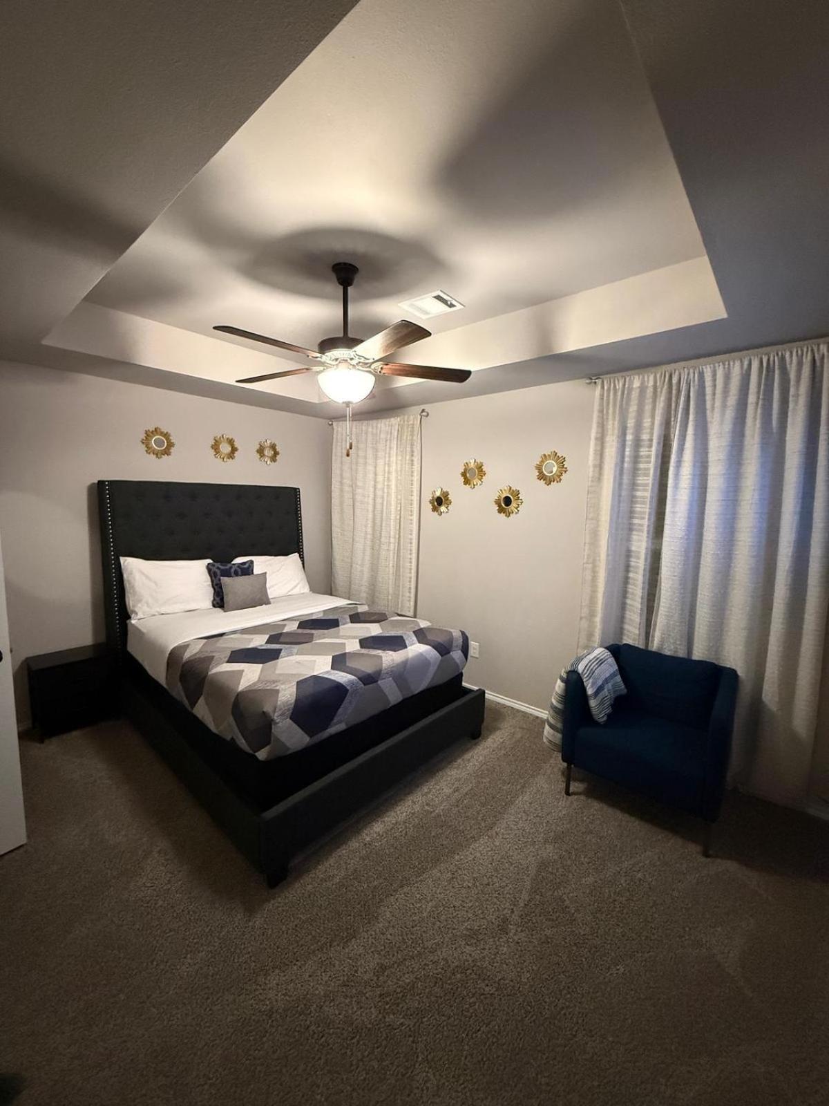 Gorgeous, Brand New 3 Bedrooms Home- Built 2024, Near Seaworld & Lackland Afb San Antonio Exterior photo