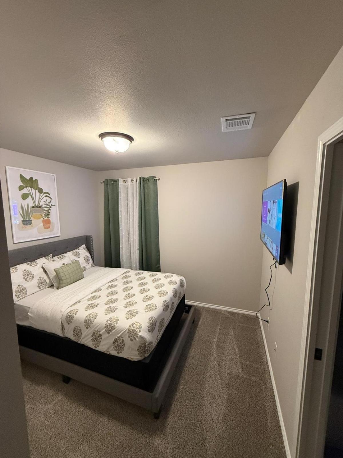 Gorgeous, Brand New 3 Bedrooms Home- Built 2024, Near Seaworld & Lackland Afb San Antonio Exterior photo